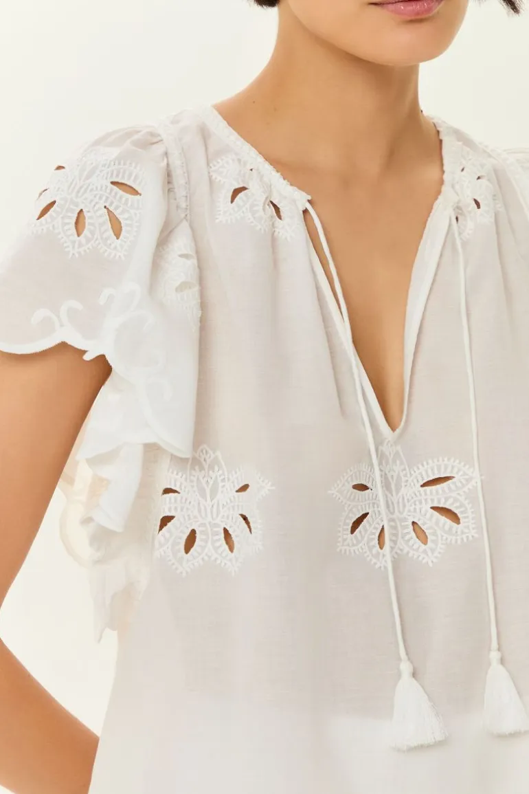 Blusa Manga Curta Bordado Lotus