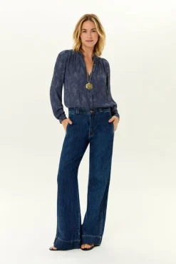 Calça Jeans Reta Recorte Lateral