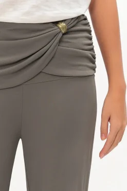 Calça Pala Transpasse