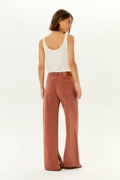 Calça Sarja Reta Fenda Soft