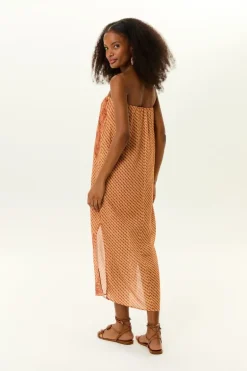Vestido Midi Estampa Line Bordado